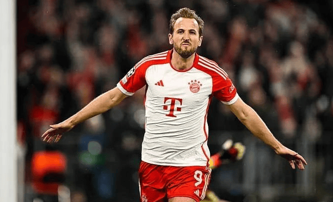 不来梅球员全力以赴，打败对手